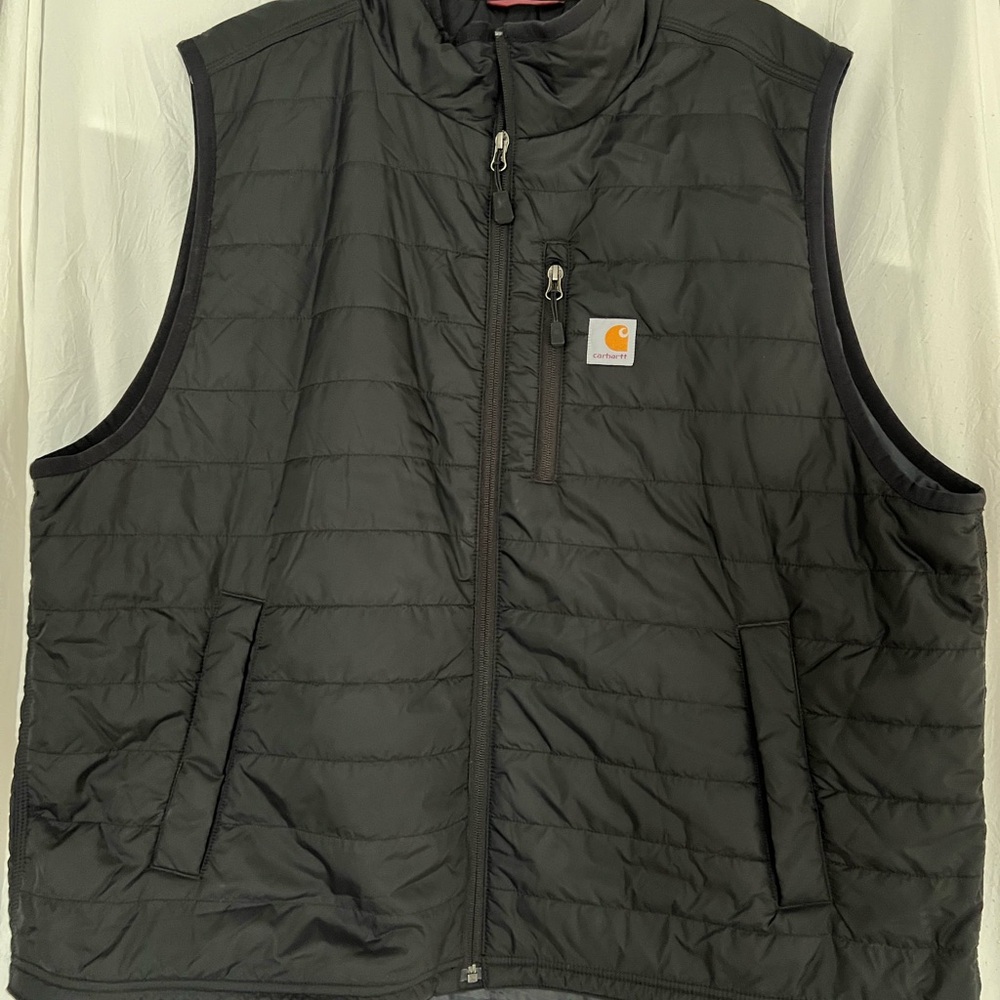 Carhartt Black Quilted Vest with Insulated Design